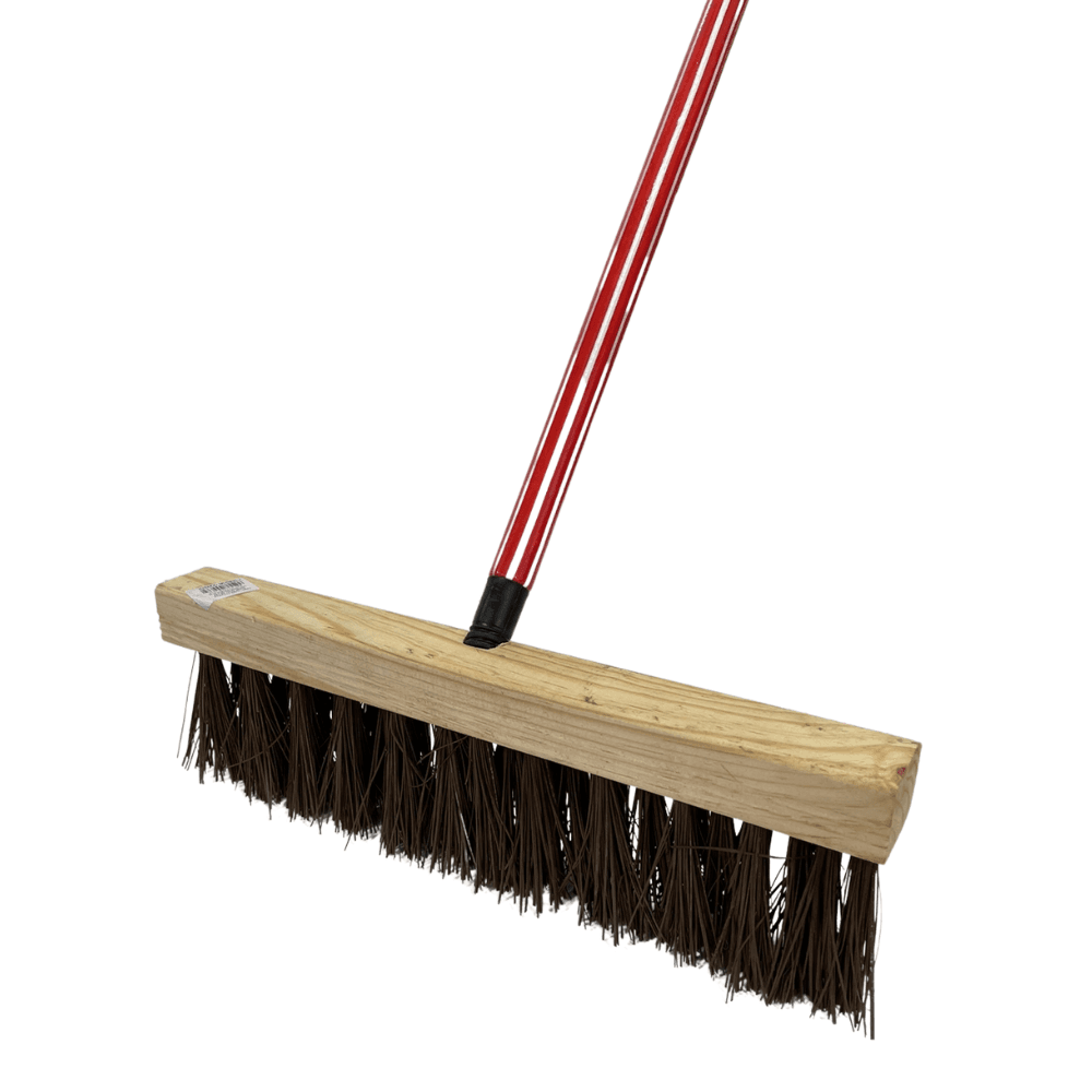 Vassoura de Piaçava Modelo Prefeitura 40 cm Com Cabo Indicada para Uso Externo. Categoria Acessórios para Limpeza. Subcategoria Vassouras. Marca MM Acessórios. Quantidade 1. Casa Limpa em São Paulo, Rua Apinajés 1484, Sumaré.