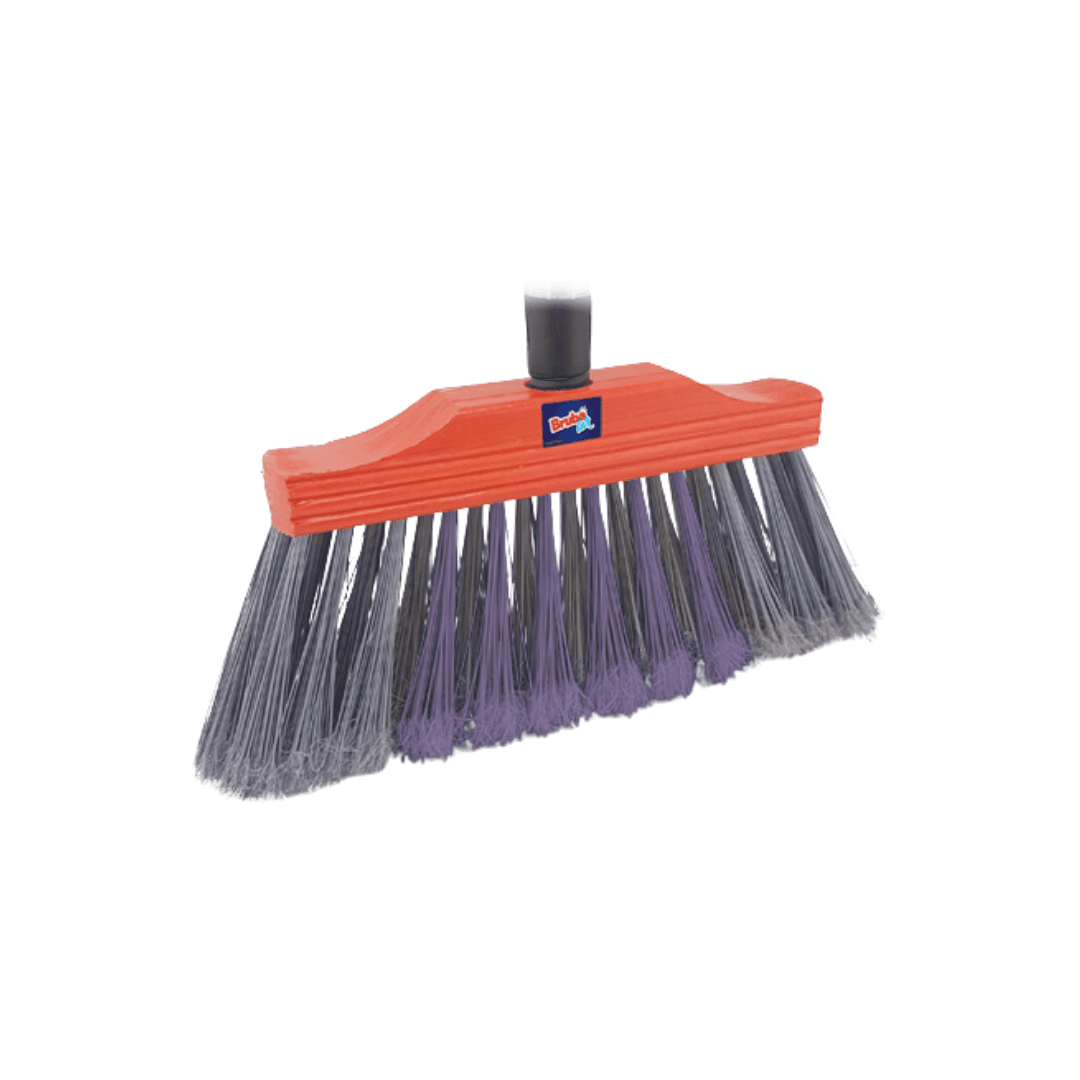 Vassoura Pop Madeira com cabo 1,20m. Categoria Acessórios para Limpeza. Subcategoria Vassouras. Marca Brubalar. Quantidade 1. Casa Limpa em São Paulo, Rua Apinajés 1484, Sumaré.